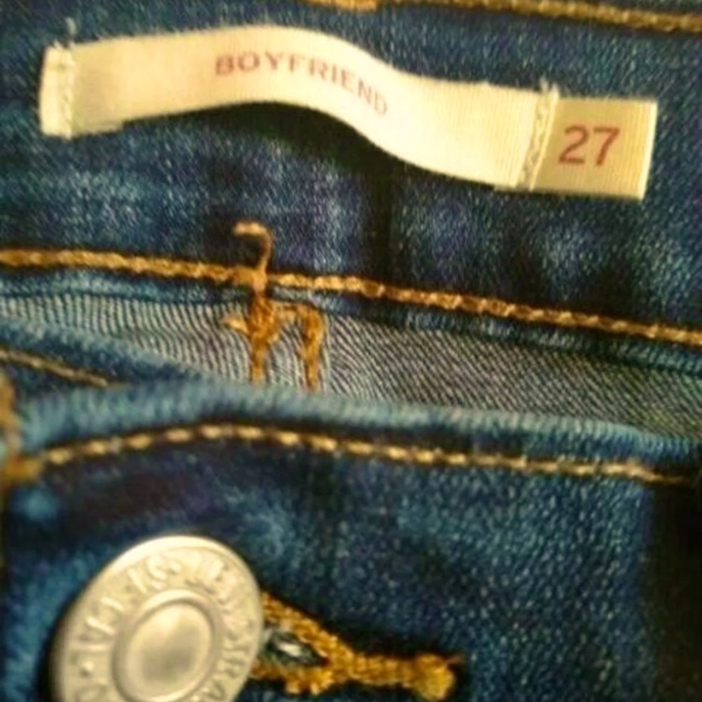 Women’s Levi’s